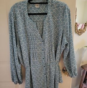 CLOSET CLEAR OUT! Blue and White button up top